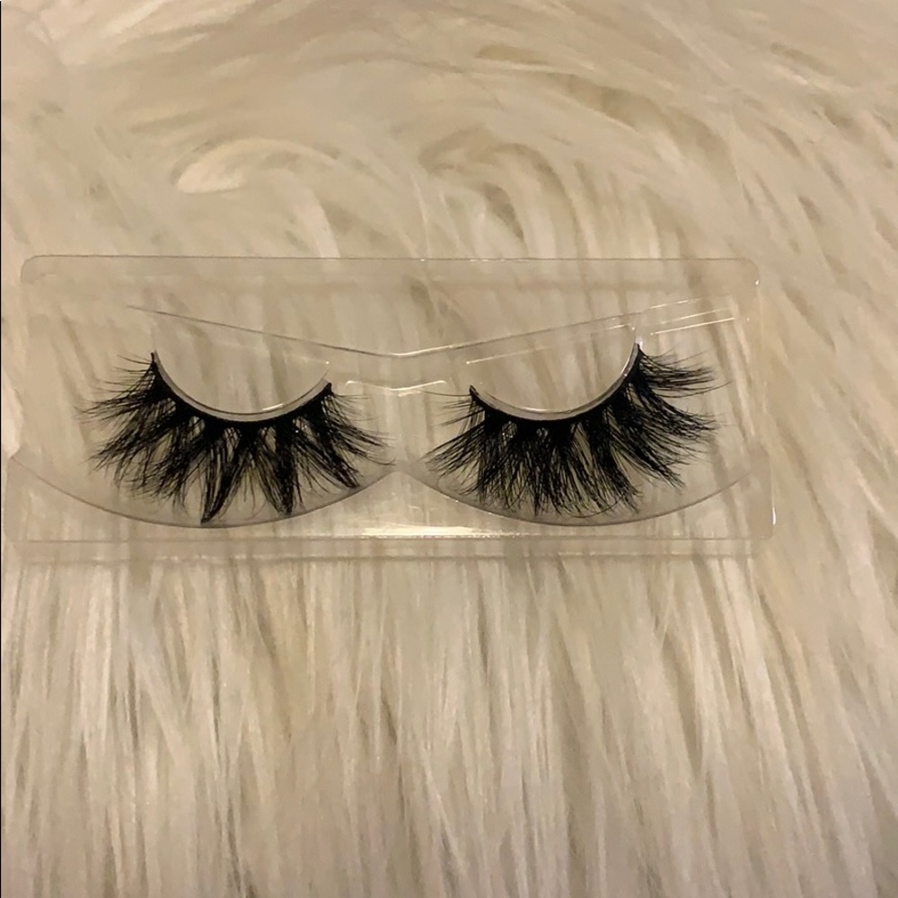 Eyelashes 4D Minks!!